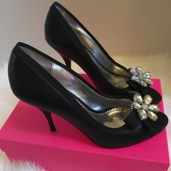 Betsey Johnson Stiletto pumps - Picture 2 of 12